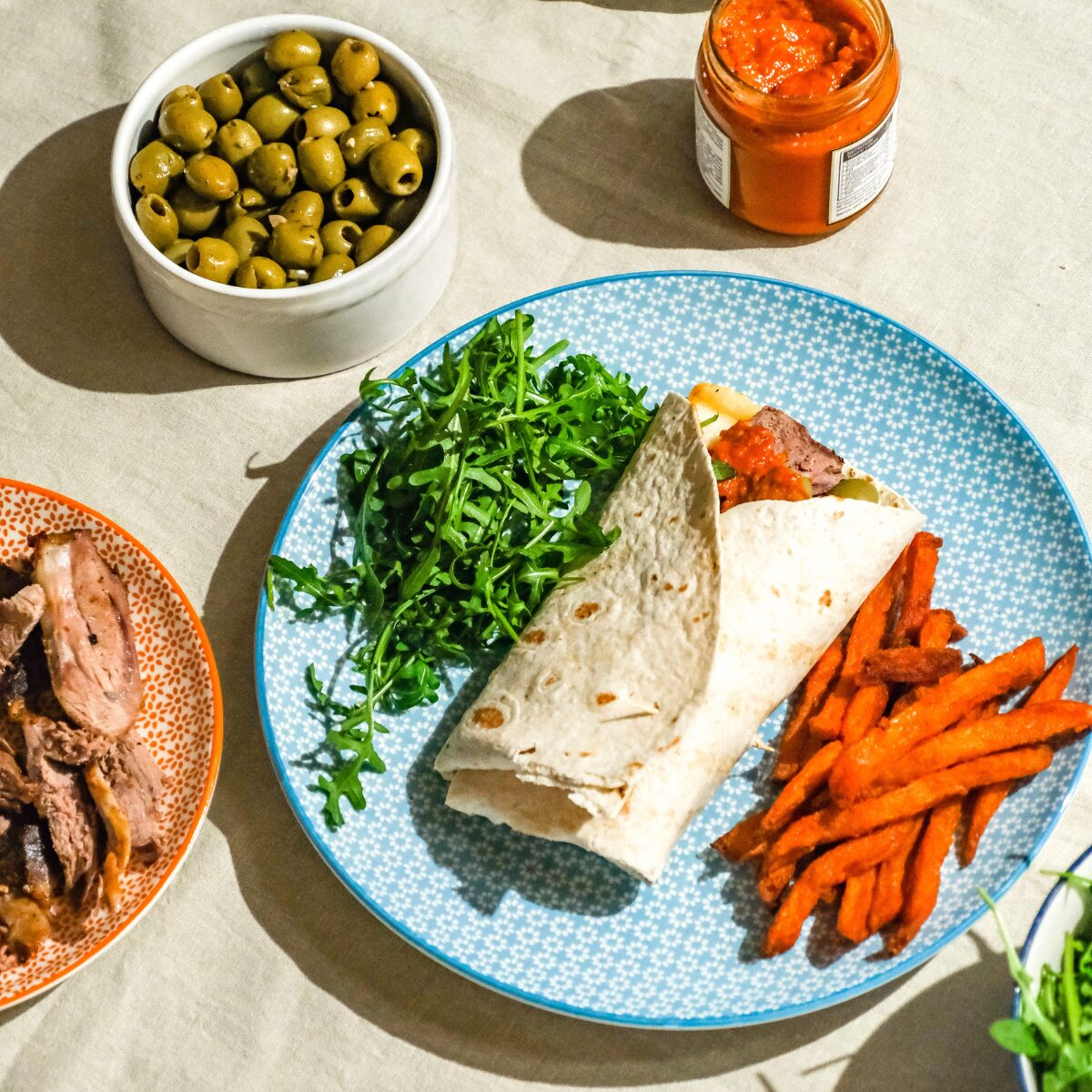 Fragata olive and lamb wraps